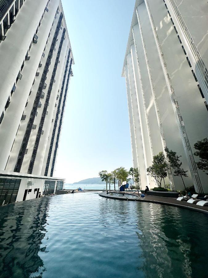 The Shore Kota Kinabalu City Centre By Lw Suites Exterior photo