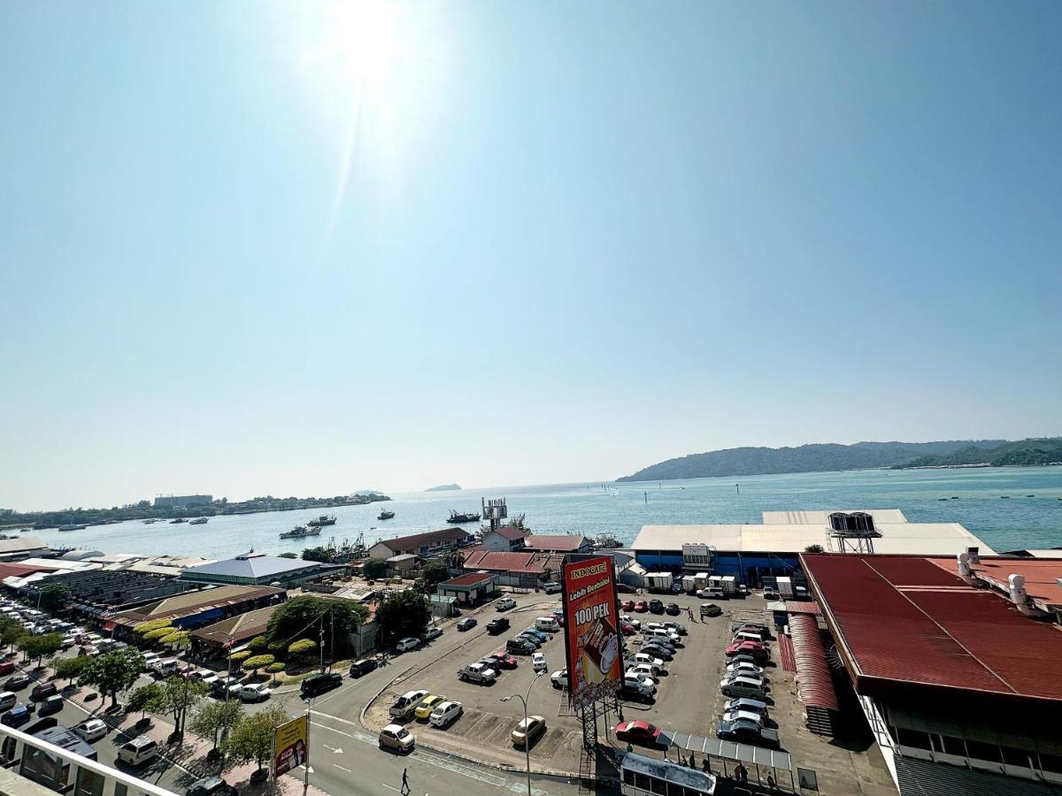 The Shore Kota Kinabalu City Centre By Lw Suites Exterior photo