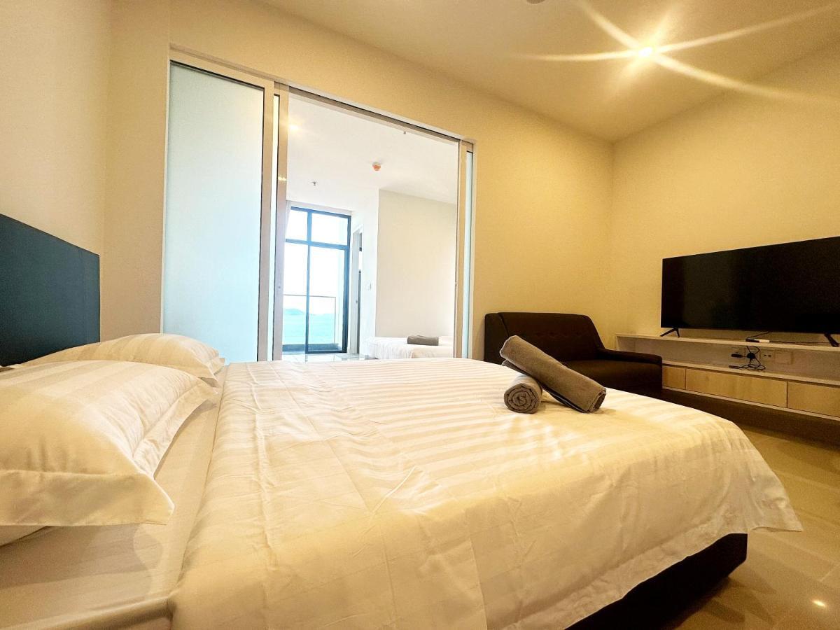The Shore Kota Kinabalu City Centre By Lw Suites Exterior photo