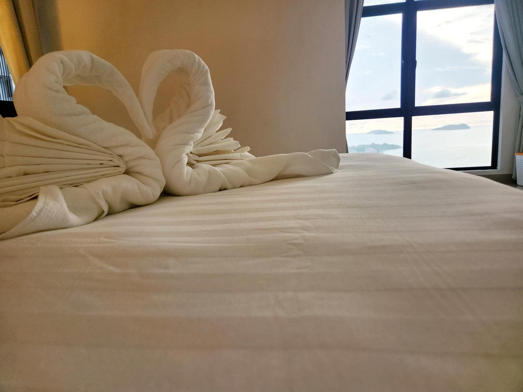 The Shore Kota Kinabalu City Centre By Lw Suites Exterior photo