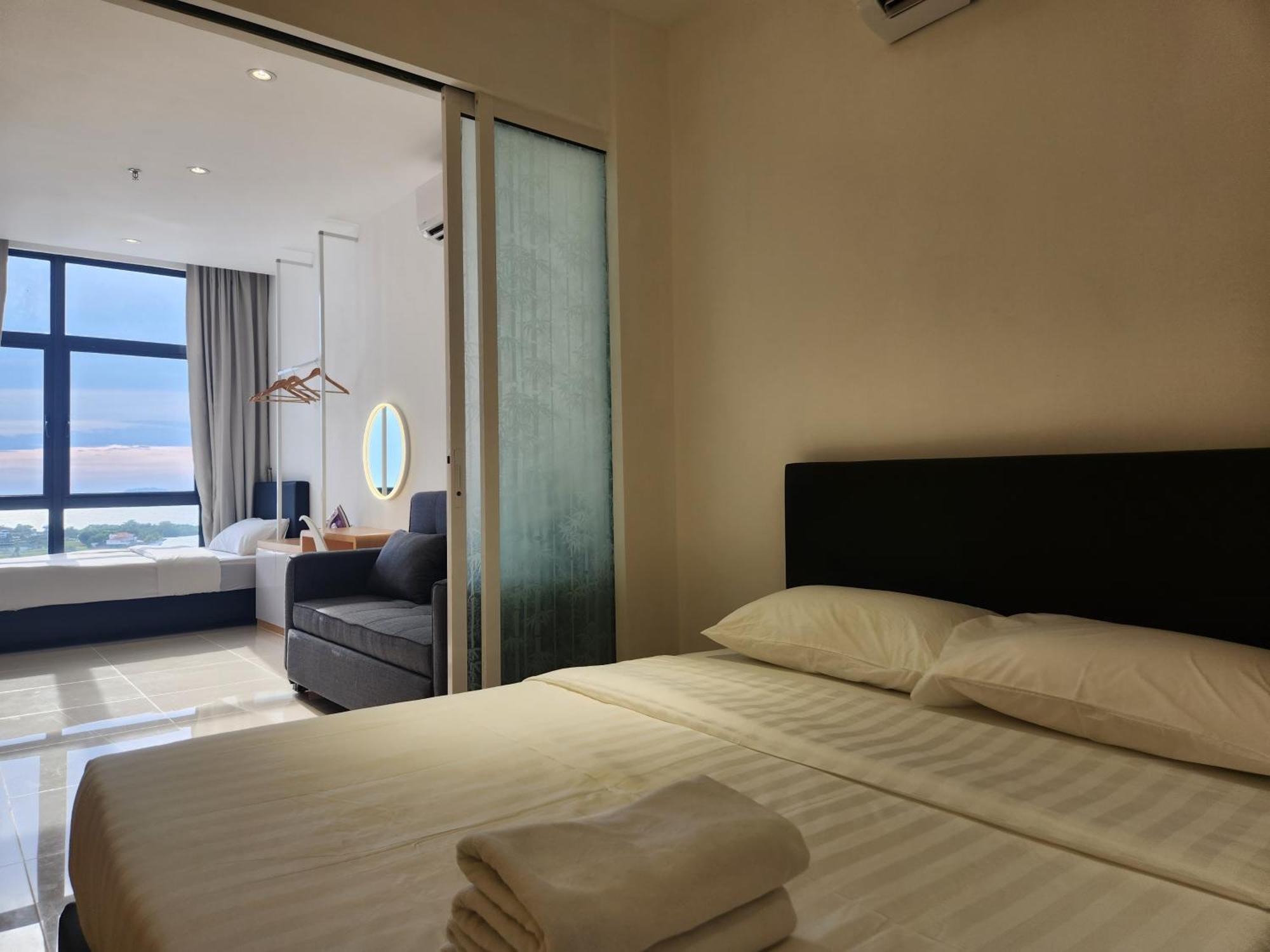 The Shore Kota Kinabalu City Centre By Lw Suites Room photo