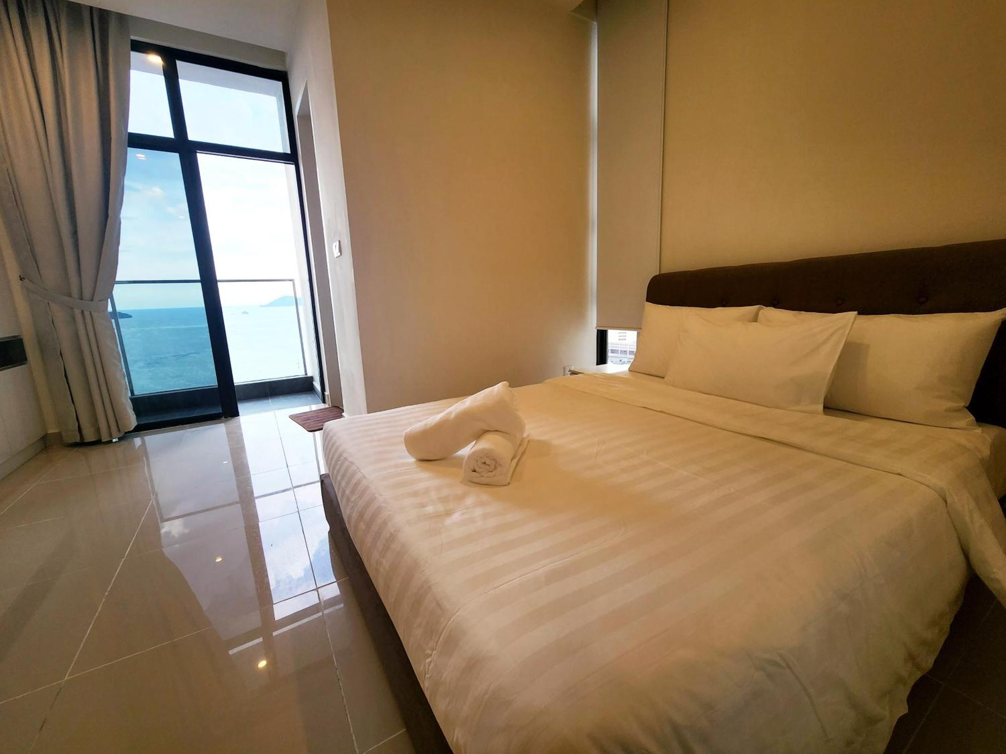 The Shore Kota Kinabalu City Centre By Lw Suites Room photo