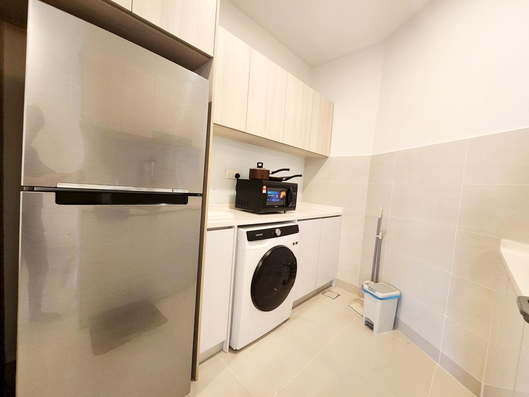 The Shore Kota Kinabalu City Centre By Lw Suites Room photo