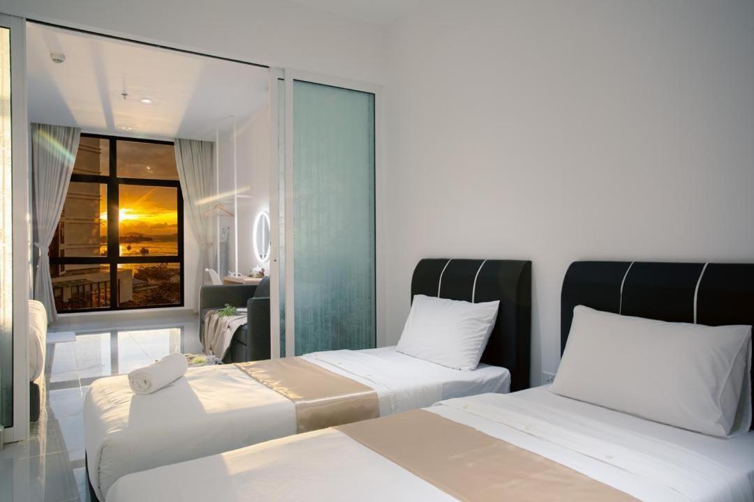 The Shore Kota Kinabalu City Centre By Lw Suites Room photo