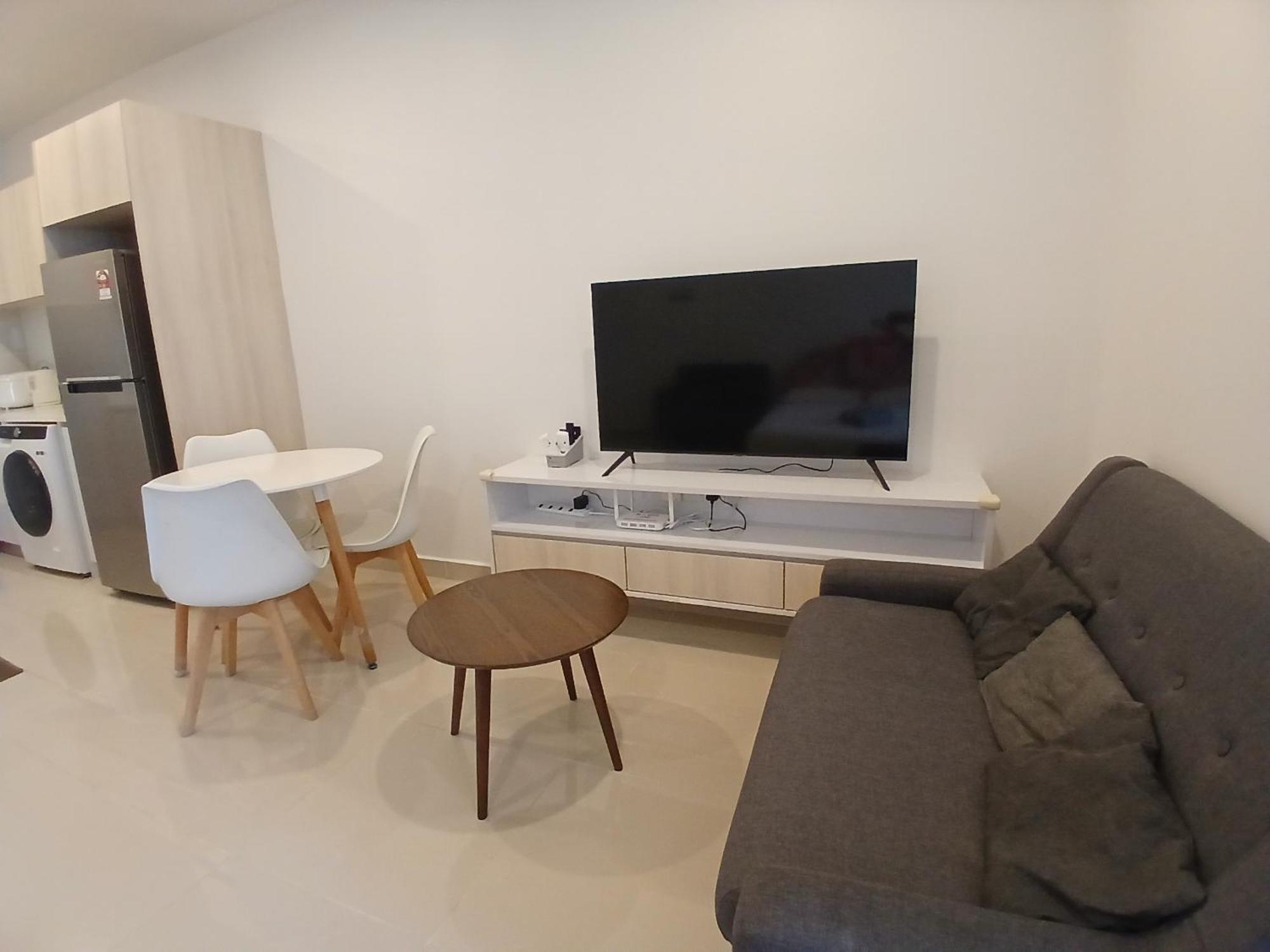 The Shore Kota Kinabalu City Centre By Lw Suites Room photo