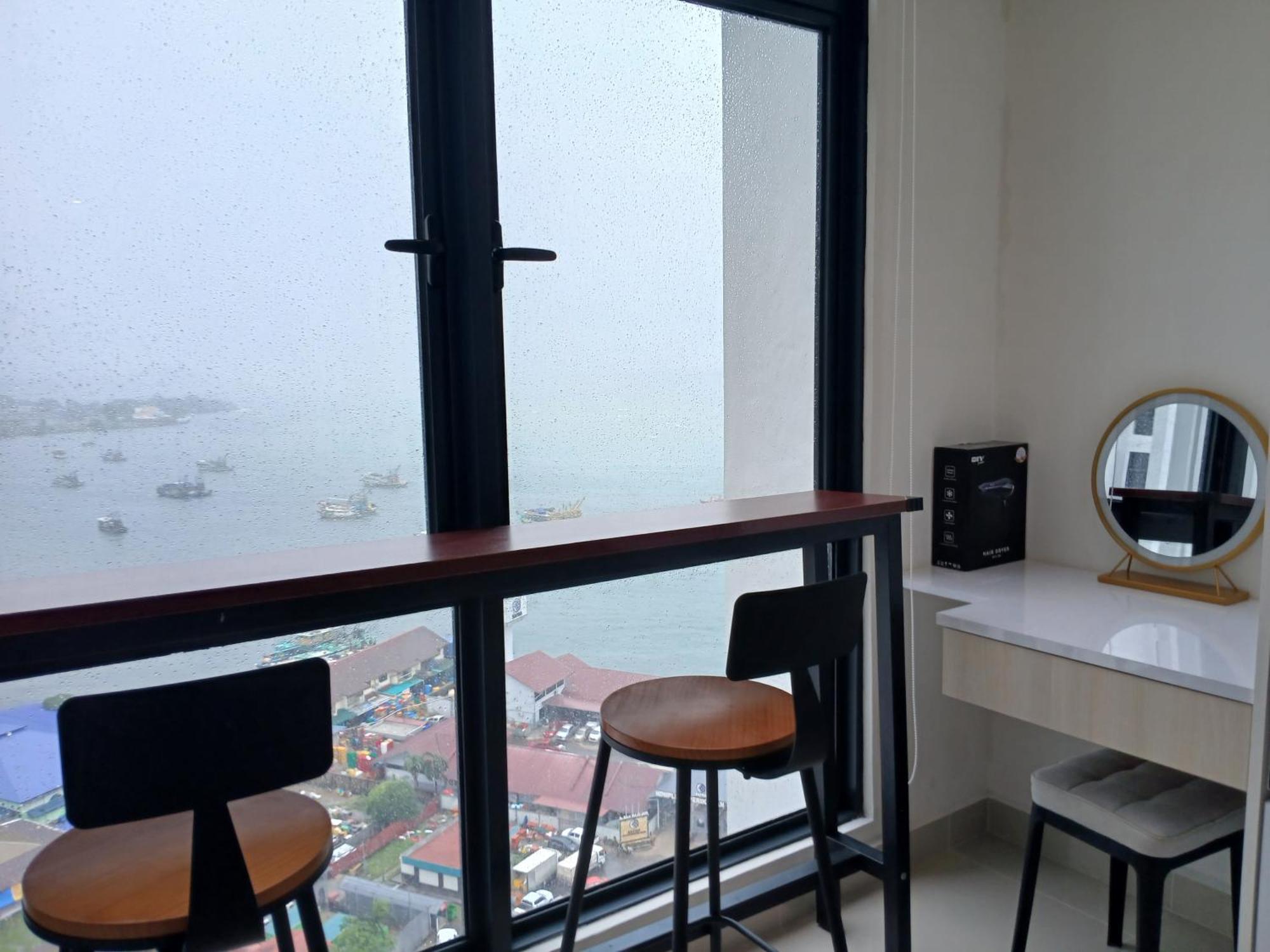 The Shore Kota Kinabalu City Centre By Lw Suites Room photo