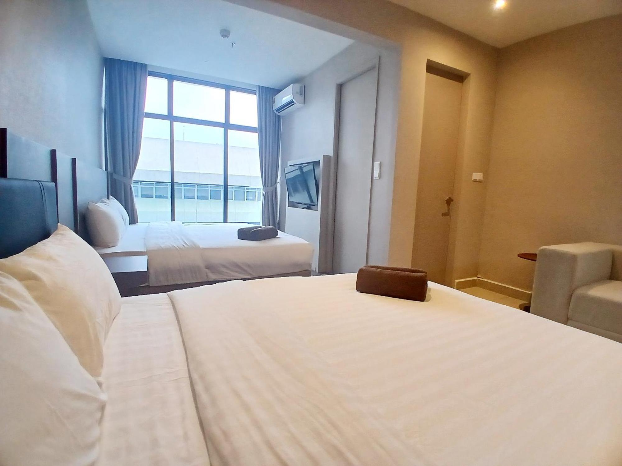 The Shore Kota Kinabalu City Centre By Lw Suites Room photo